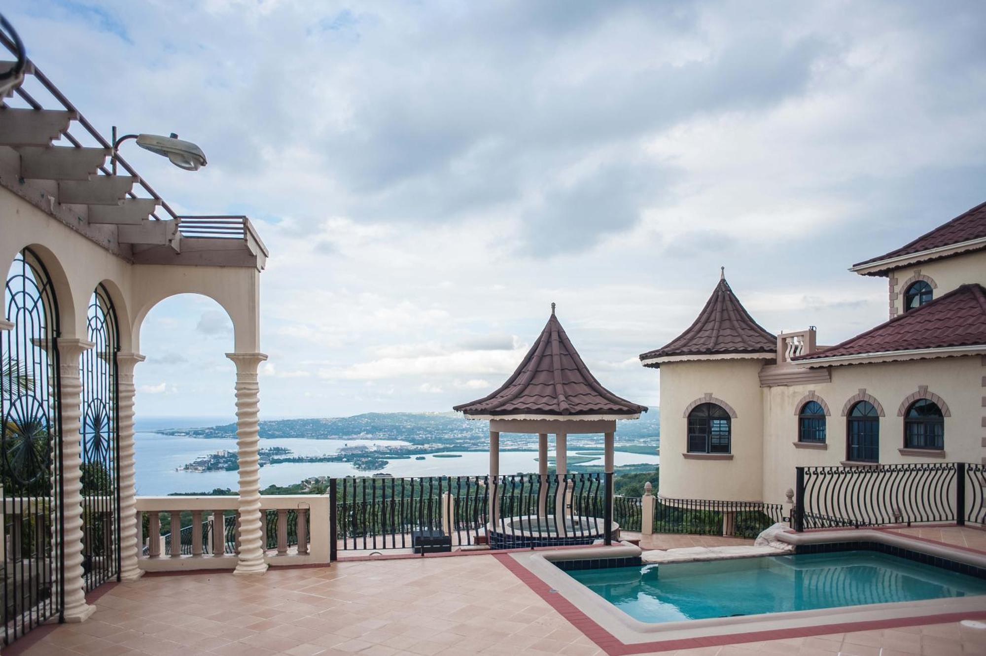 Clarridge View Guesthouse Montego Bay Luaran gambar