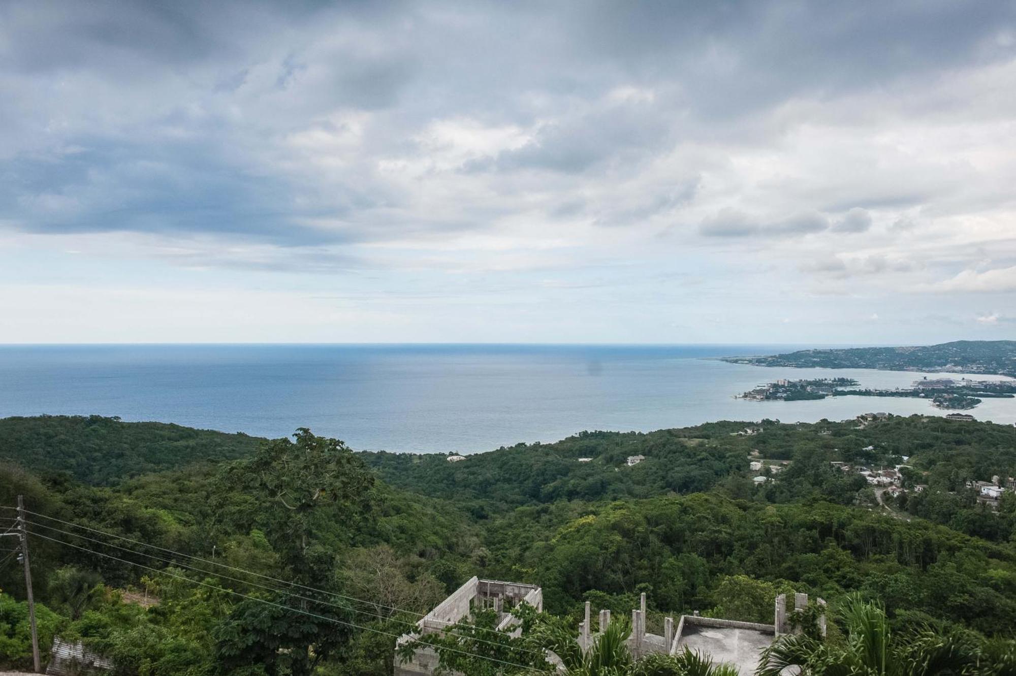 Clarridge View Guesthouse Montego Bay Luaran gambar