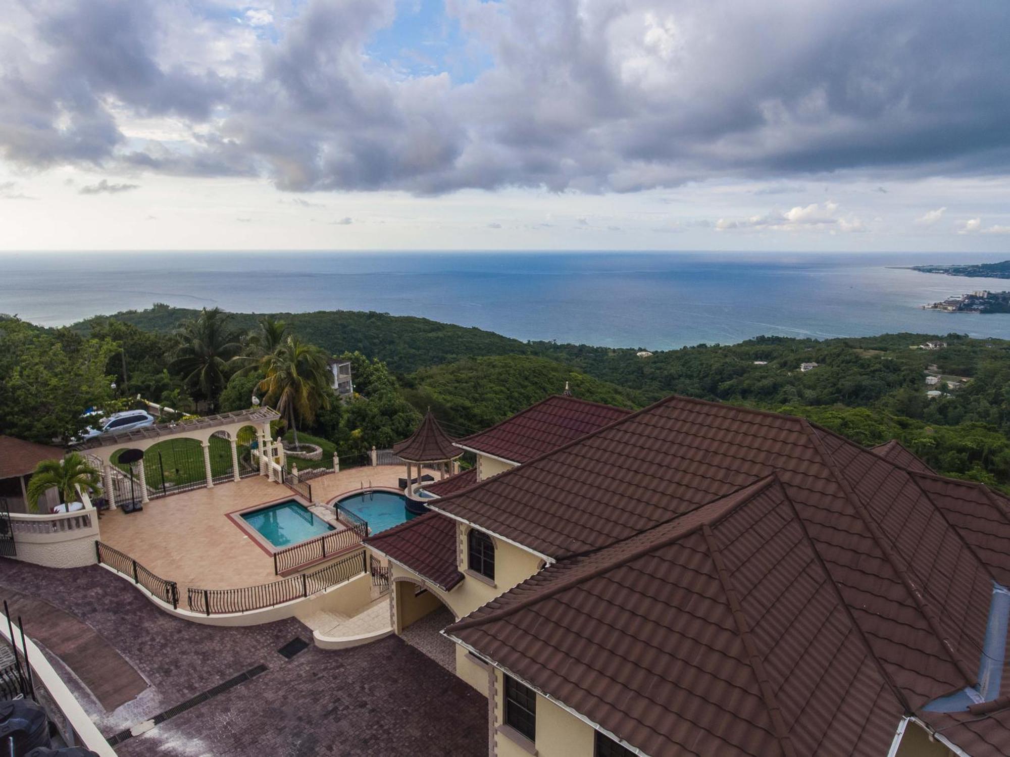 Clarridge View Guesthouse Montego Bay Luaran gambar