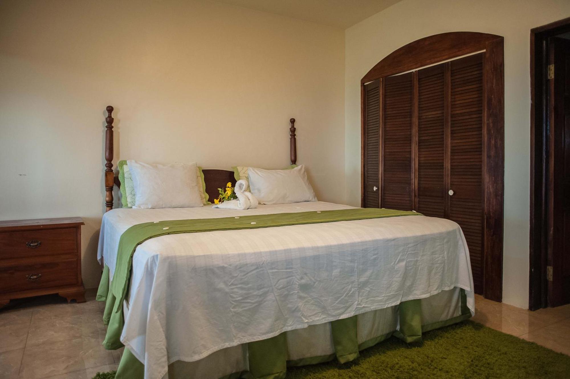 Clarridge View Guesthouse Montego Bay Luaran gambar