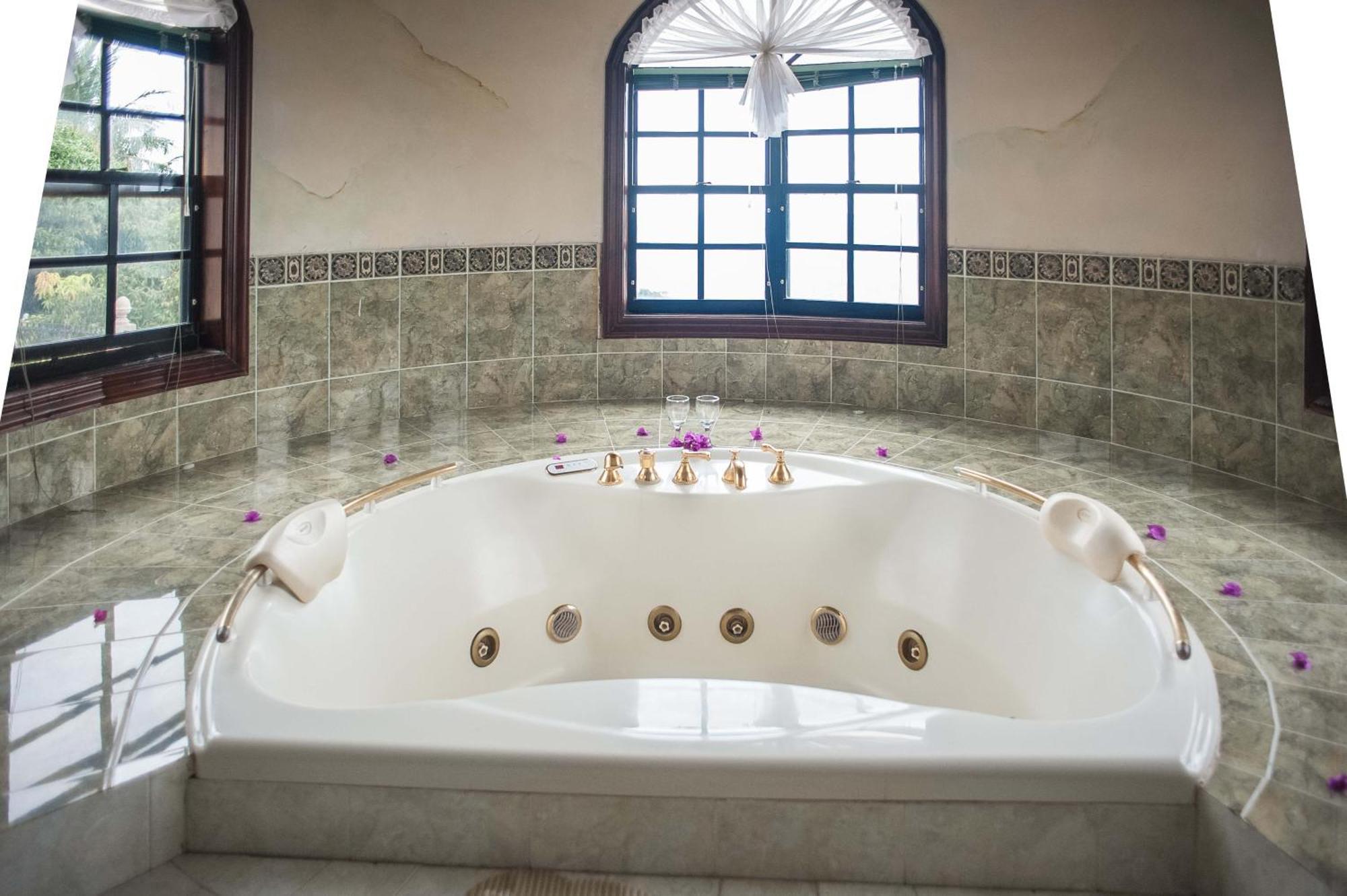 Clarridge View Guesthouse Montego Bay Luaran gambar